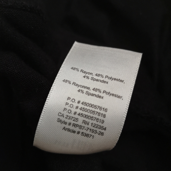 Aritzia knit skirt - Picture 3 of 3